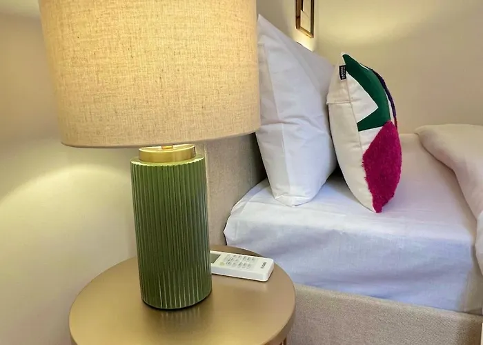 Luxurious Art Design - Graca Lisboa